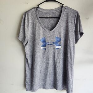 Under Armour Heather Gray V-Neck Tee with Blue Logo Womens Size L
